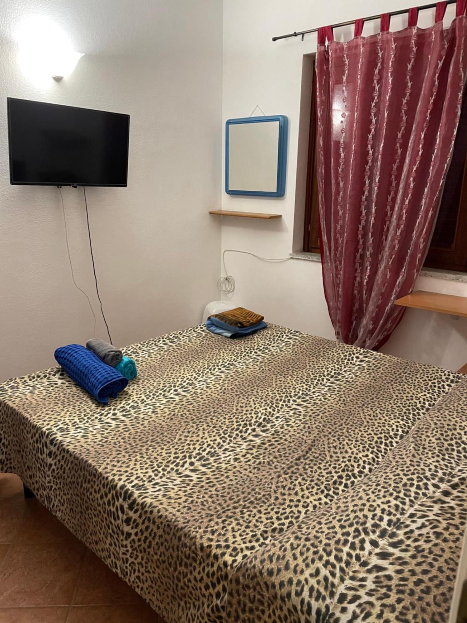 Airport25Minwalk-Bigpoolopentill15Septemberlive-Late-Checkin-Free-From 7-Till9Pm-After 9Pm Extracharge-Topay-Included-Economic-Shuttle-Late Check Out-Assistance To-Rentcar&Save Money During Journey 5Minbywalktoccenter2Mbywalktotouristicport5Minbywalk Olbia Exterior foto